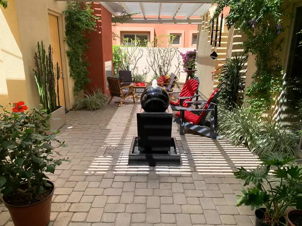 Palm Springs, CA 92264,3000 Candlelight LN