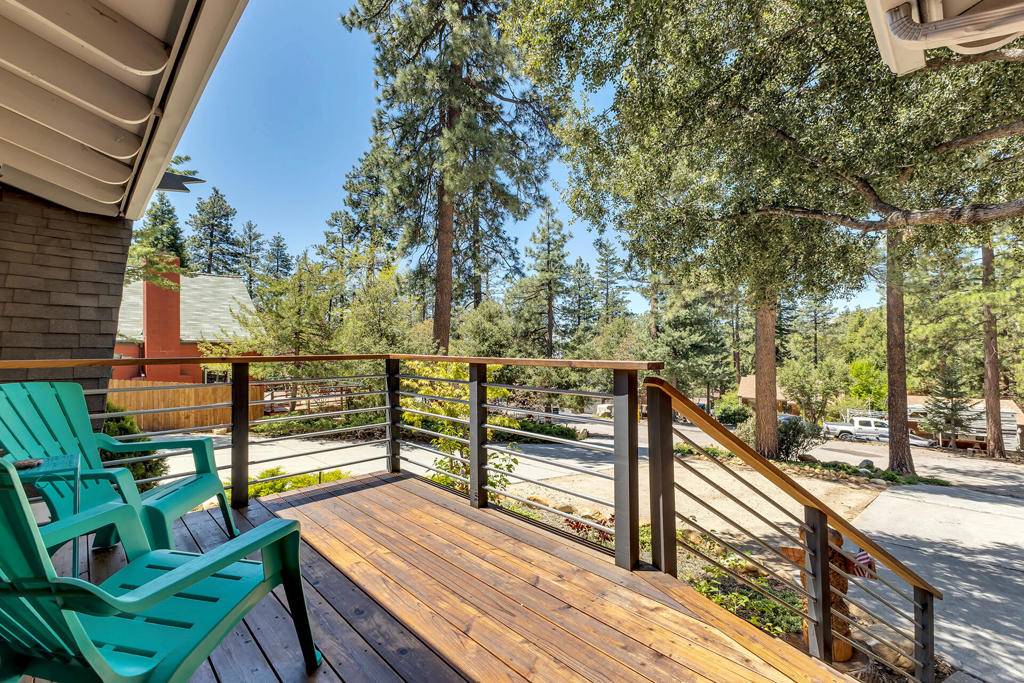 Idyllwild, CA 92549,25440 Rim Rock RD
