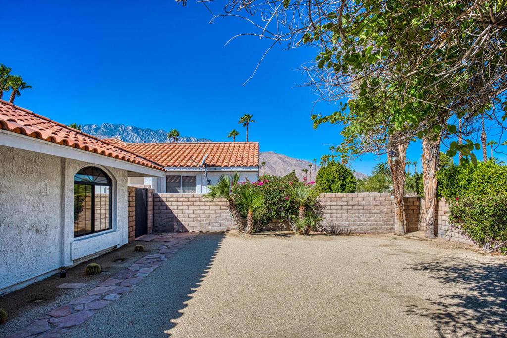Palm Springs, CA 92262,1489 E Francis DR
