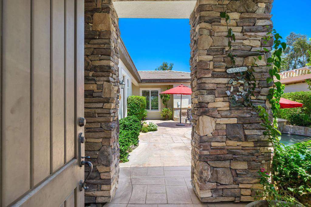 La Quinta, CA 92253,81220 Victoria LN