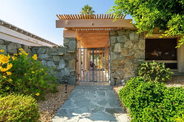 Rancho Mirage, CA 92270,214 International BLVD