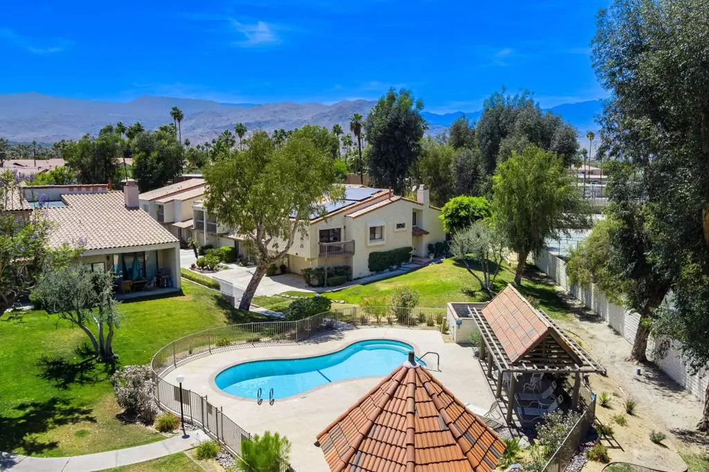 Palm Desert, CA 92260,45320 Driftwood DR