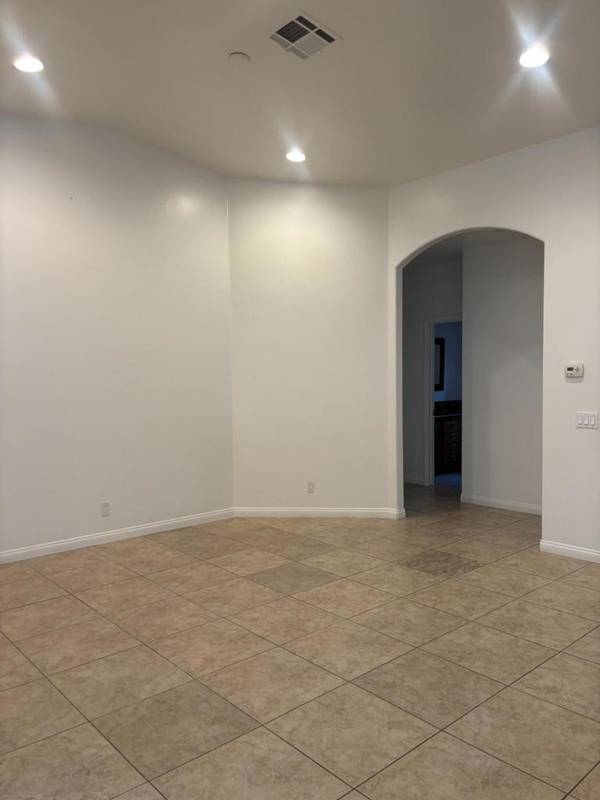 La Quinta, CA 92253,53540 Avenida Rubio