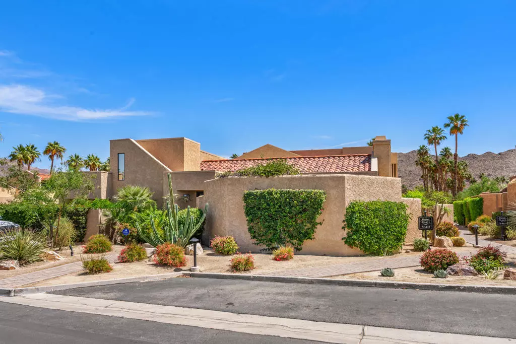 Palm Desert, CA 92260,73419 Foxtail LN