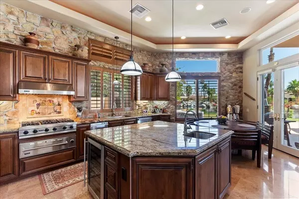 55830 Cherry Hills DR, La Quinta, CA 92253