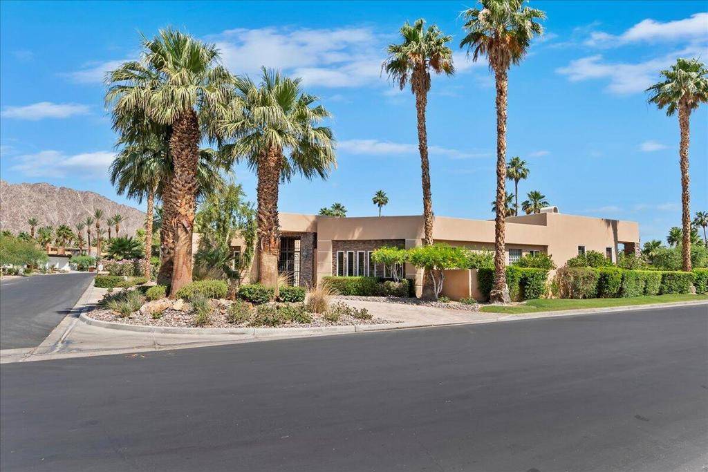 La Quinta, CA 92253,55830 Cherry Hills DR