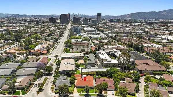 Glendale, CA 91202,108 W Kenneth RD