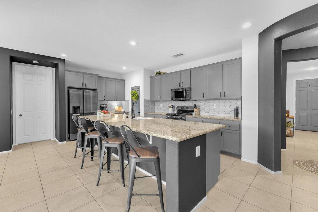 Indio, CA 92203,83881 Festivo CT