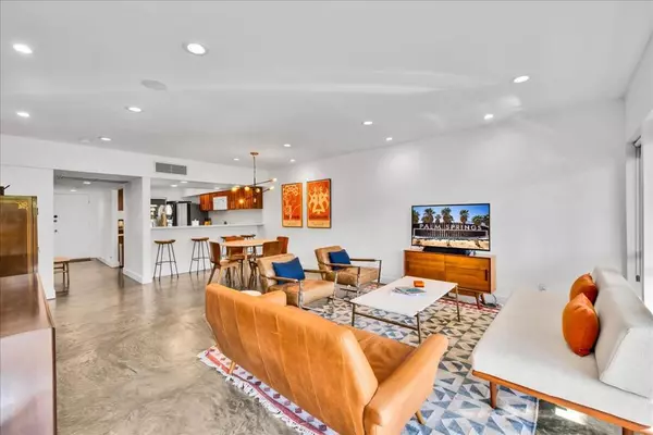 277 E Alejo RD #101, Palm Springs, CA 92262