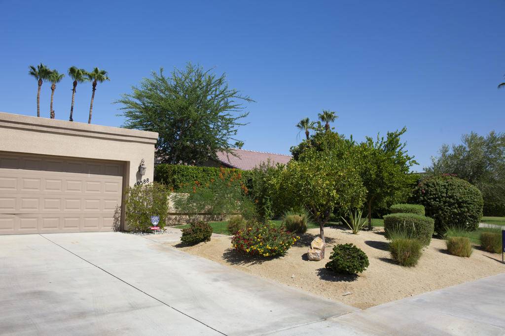 Palm Desert, CA 92260,40588 Clover LN