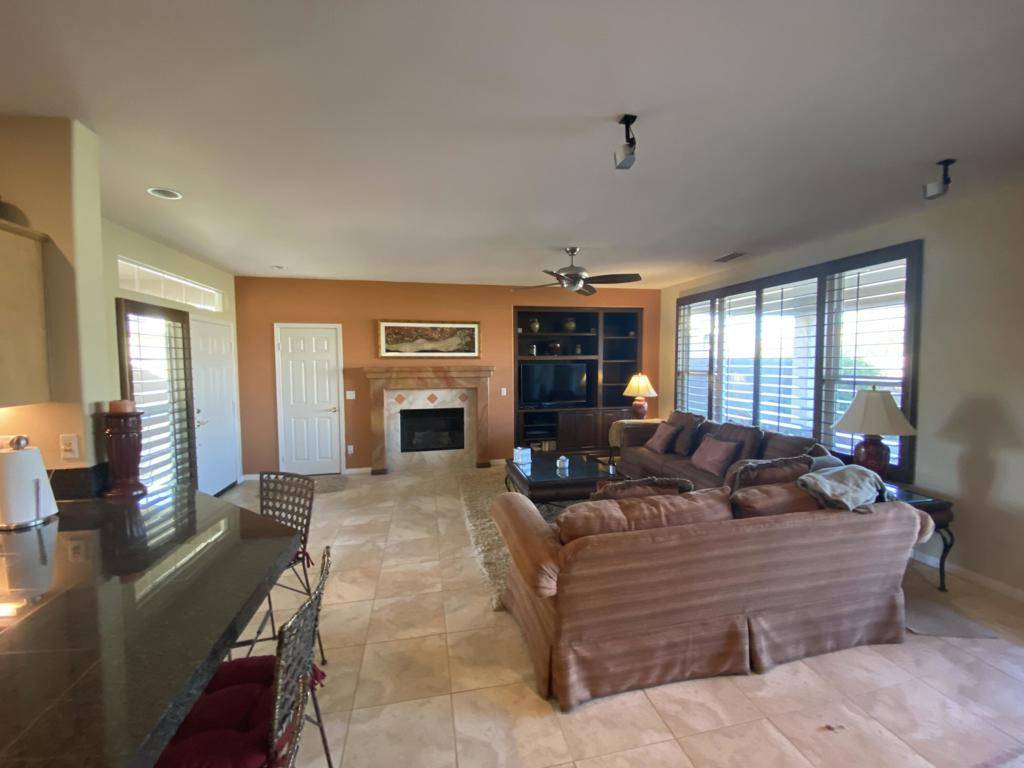 La Quinta, CA 92253,60222 Angora CT