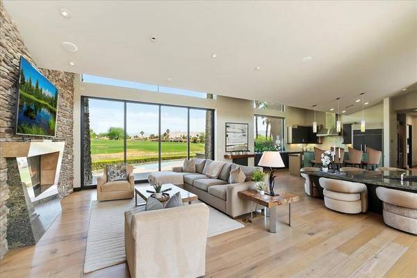 Rancho Mirage, CA 92270,72 Royal Saint Georges WAY