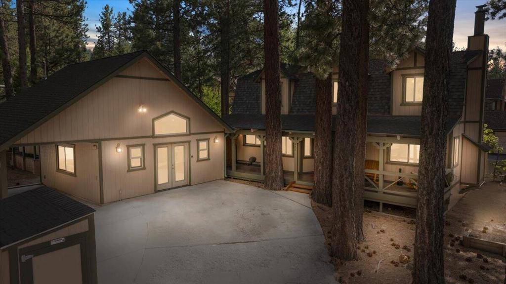 Big Bear, CA 92315,572 Ponderosa DR