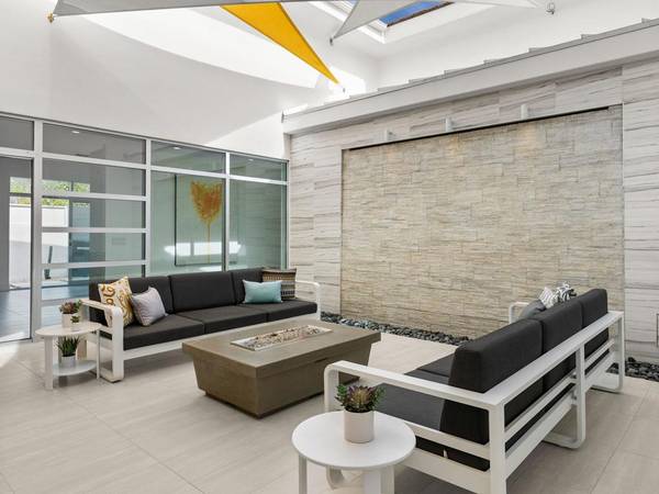 Palm Desert, CA 92260,48674 Vista Viejo DR