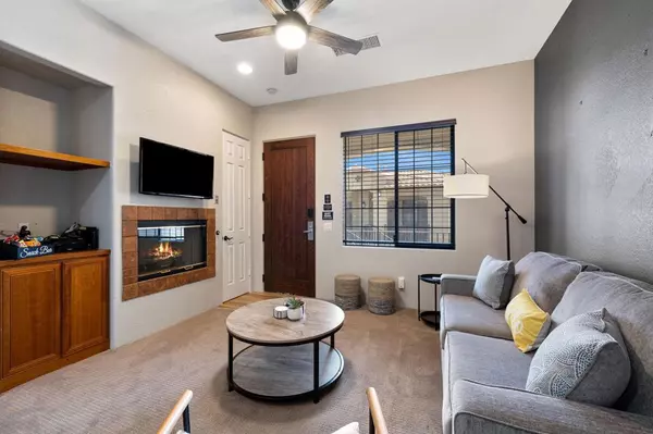 La Quinta, CA 92253,50660 Santa Rosa PLZ #5