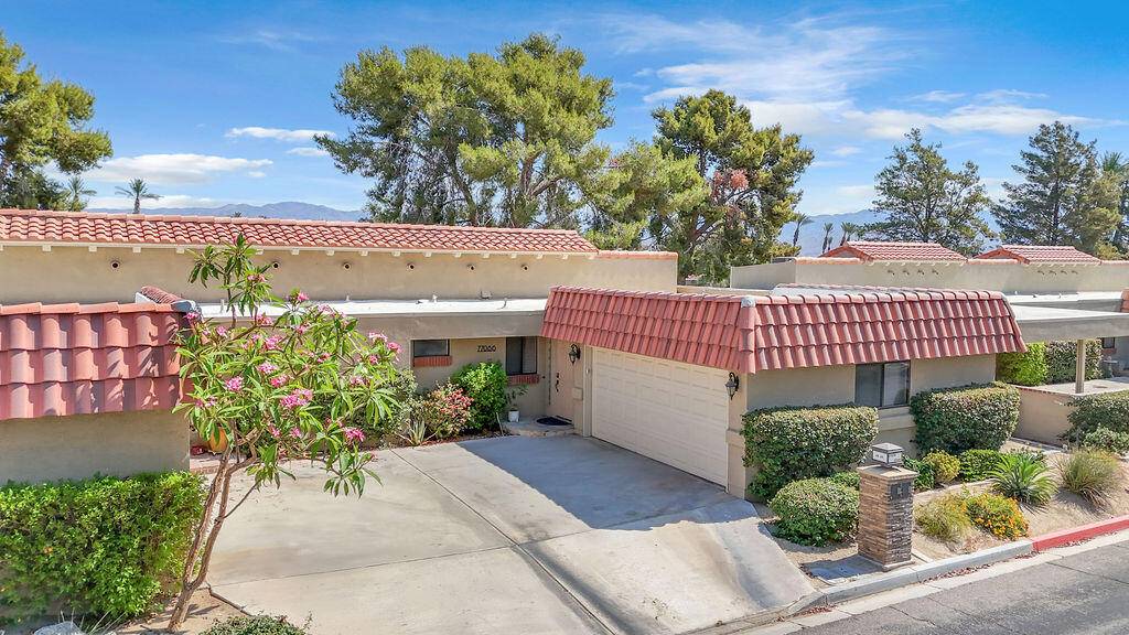 77086 Pauma Valley WAY, Palm Desert, CA 92211