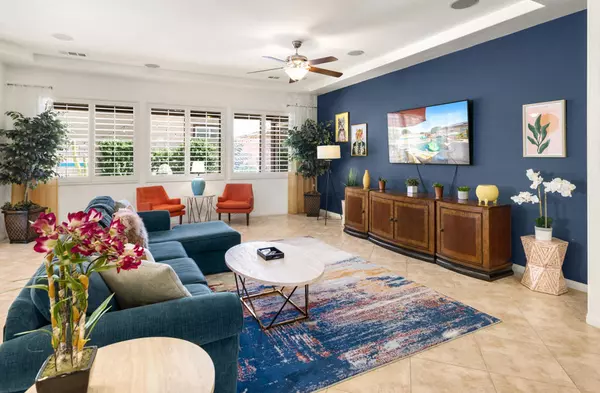 Indio, CA 92203,43760 Spiaggia PL