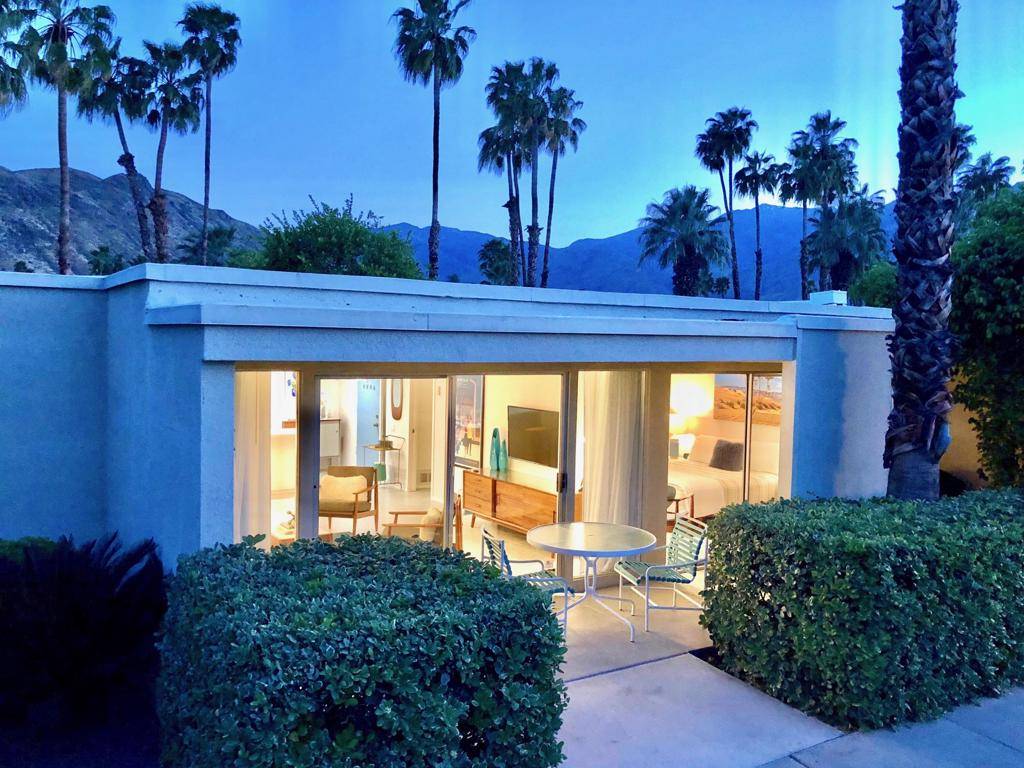 1881 S Araby DR #24, Palm Springs, CA 92264