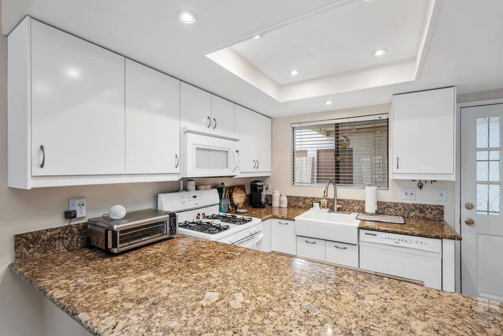 34324 Laura WAY, Rancho Mirage, CA 92270