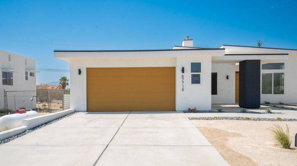 Desert Hot Springs, CA 92241,67715 Broken Arrow LN