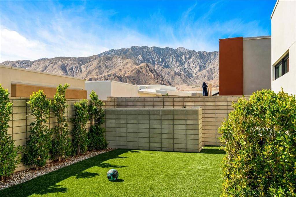 Palm Springs, CA 92262,845 Nugget LN