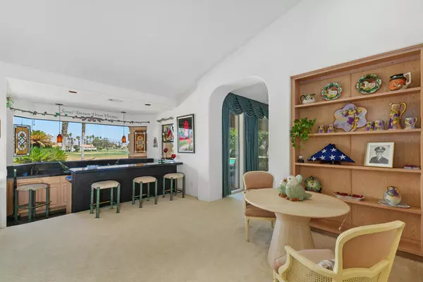 Palm Desert, CA 92211,346 Crest Lake DR