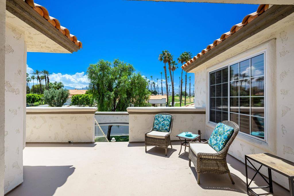 Palm Desert, CA 92211,340 Vista Royale DR