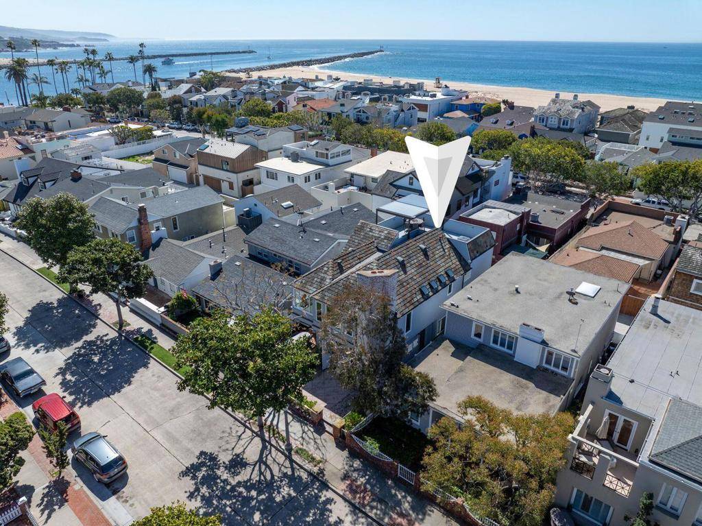 Newport Beach, CA 92661,2117 Miramar DR