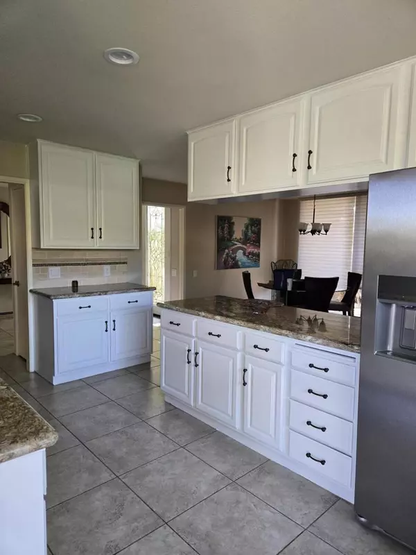Rancho Mirage, CA 92270,31 Stanford DR