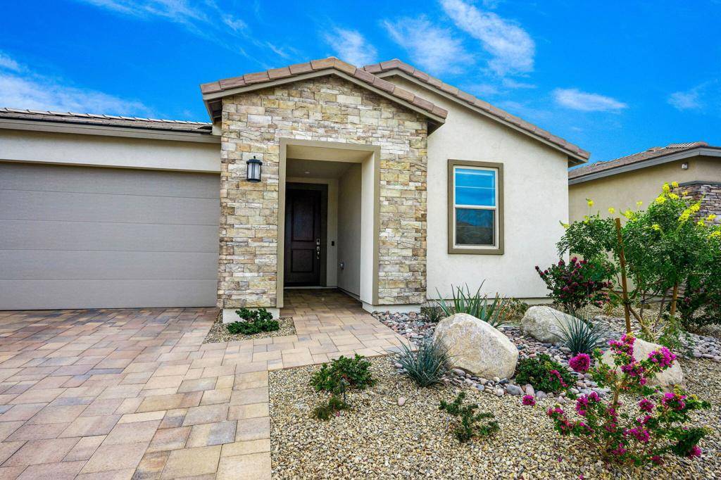 Indio, CA 92201,82425 Round Valley Dr
