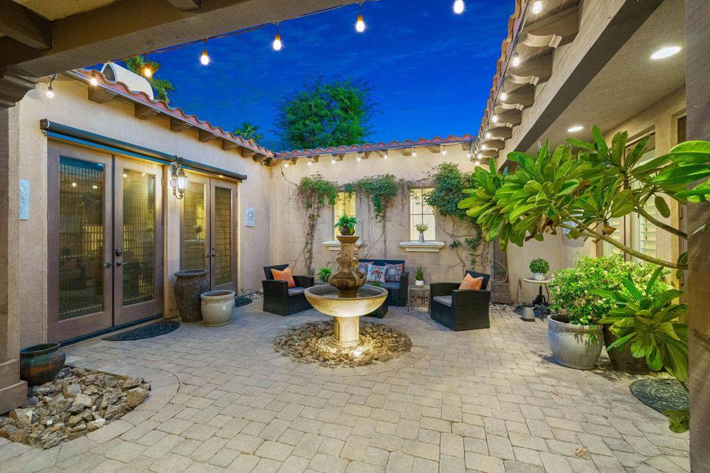La Quinta, CA 92253,52540 Vino