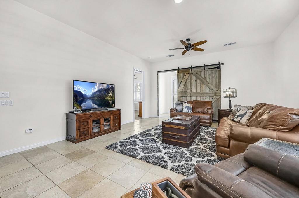 Indio, CA 92203,40752 Calle Guapo