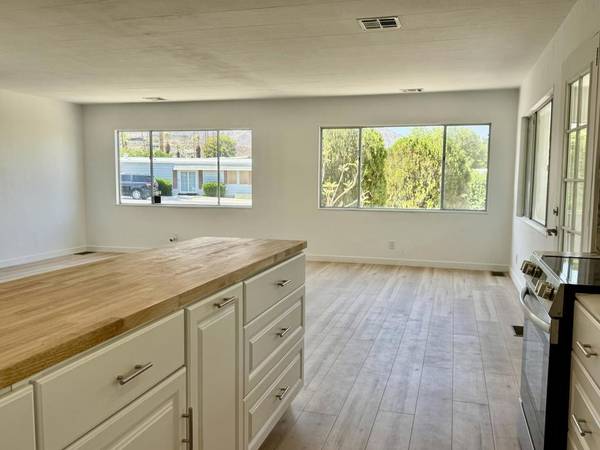 Palm Desert, CA 92260,49305 Ca-74 #151