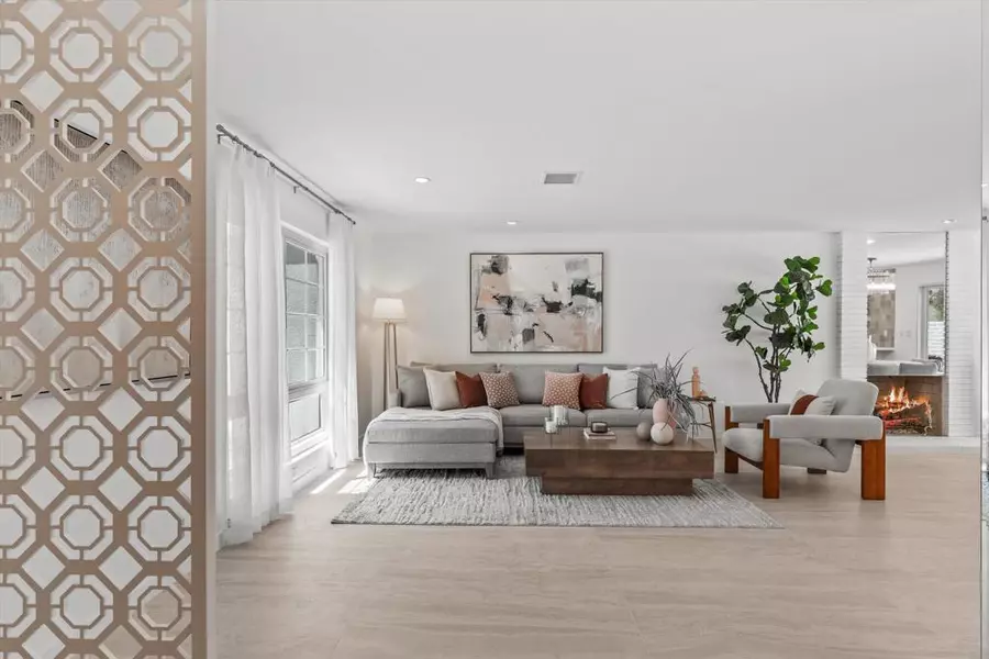 1177 S Farrell DR, Palm Springs, CA 92264