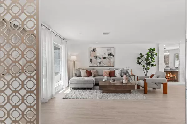 1177 S Farrell DR, Palm Springs, CA 92264