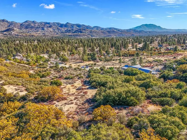 Mountain Center, CA 92561,0 Chimney Rock