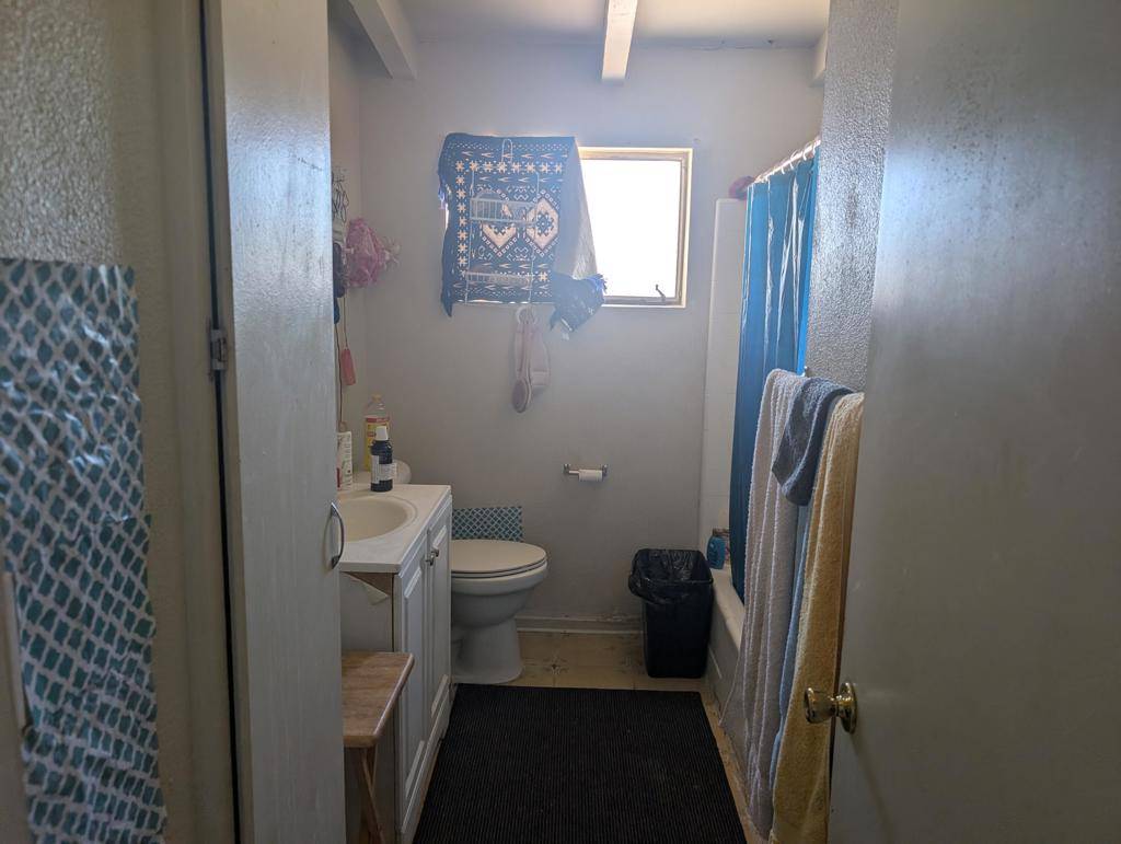 29 Palms, CA 92277,74737 Serrano DR