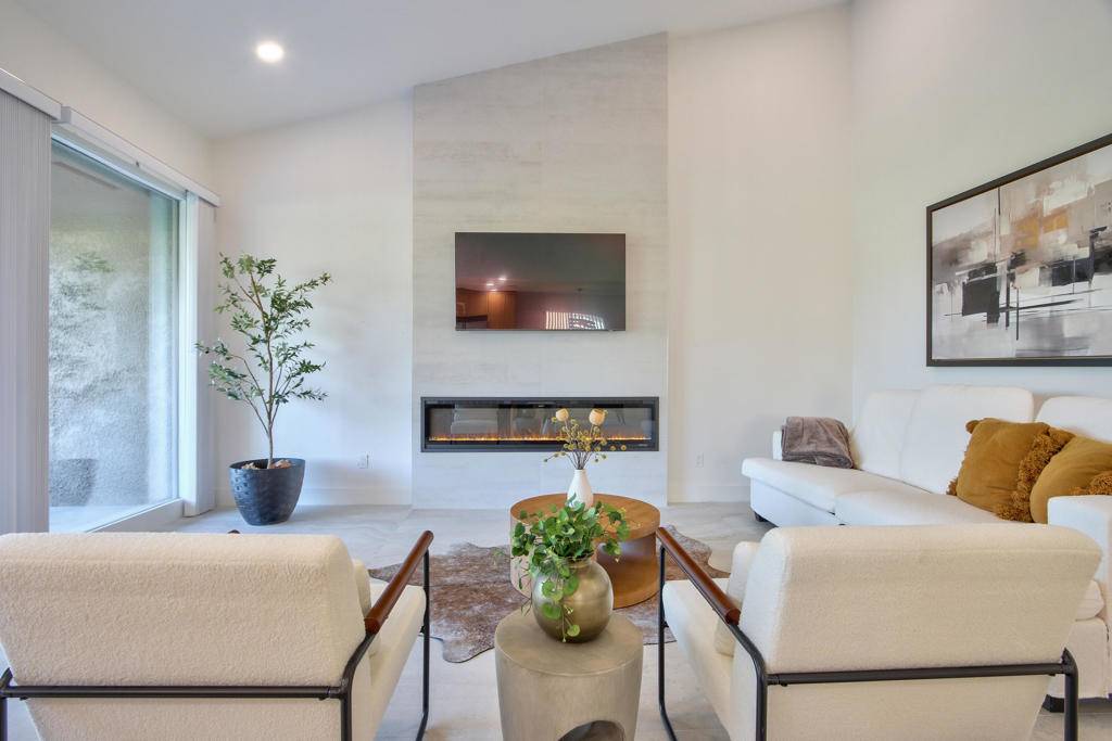 42 La Cerra Drive DR, Rancho Mirage, CA 92270
