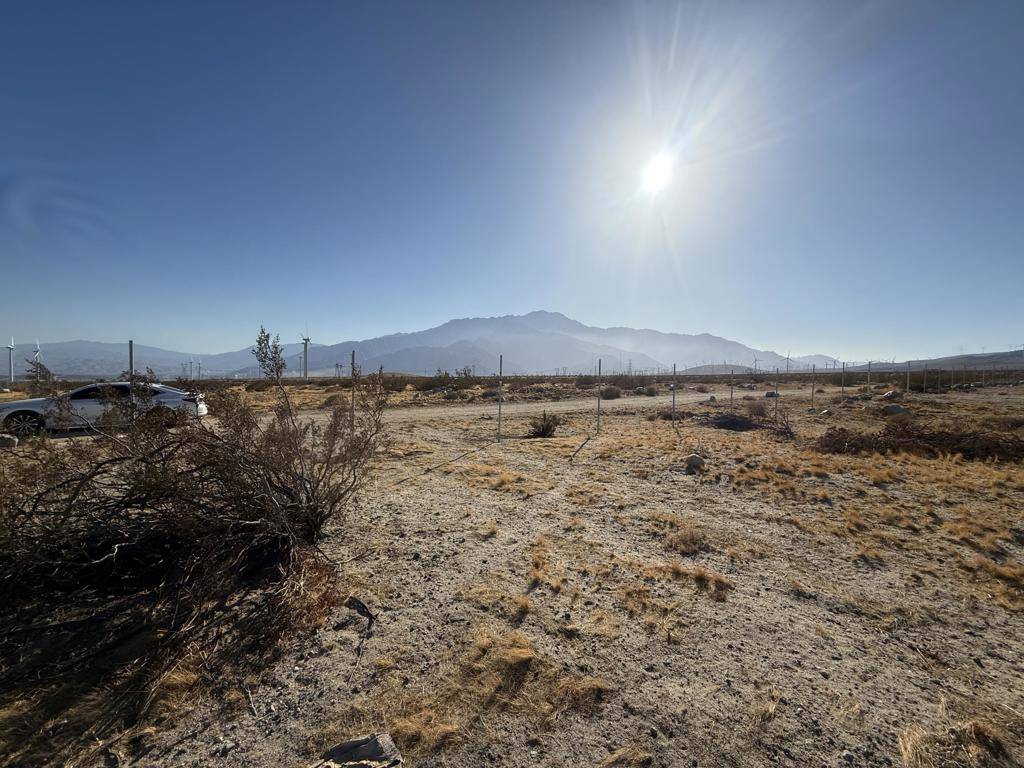 Desert Hot Springs, CA 92240,0 Linteau LN
