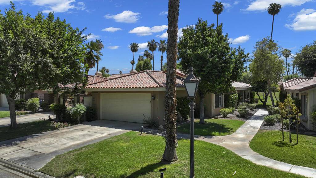 Palm Desert, CA 92260,118 Las Lomas