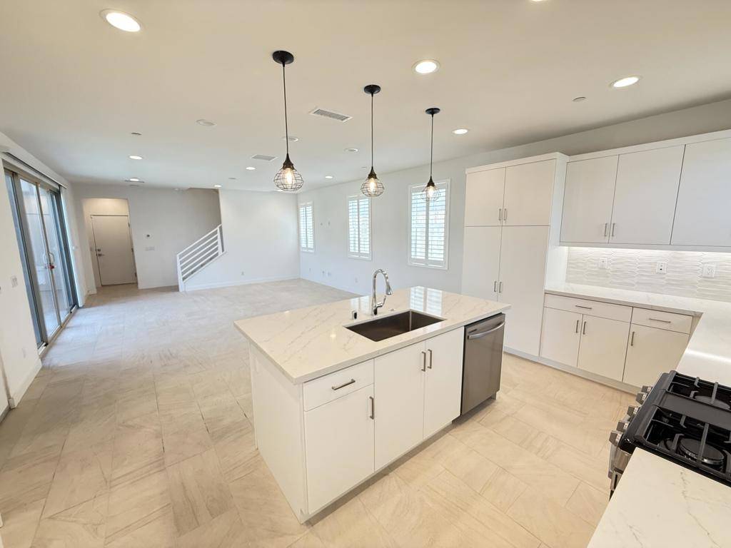 Palm Desert, CA 92211,36350 Lasuen ST