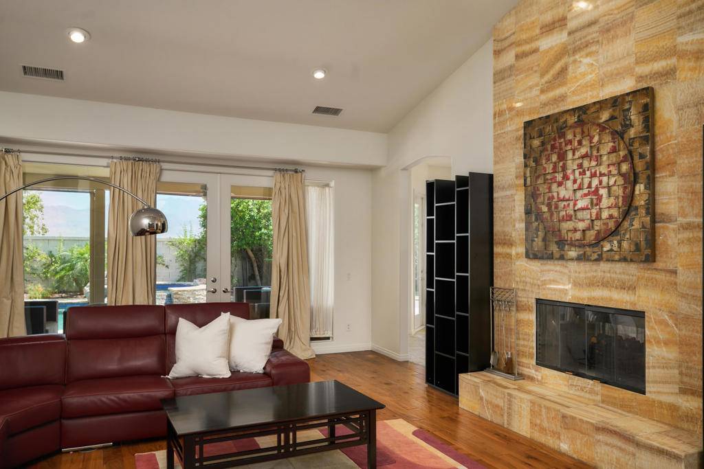 Rancho Mirage, CA 92270,9 Cartier CT