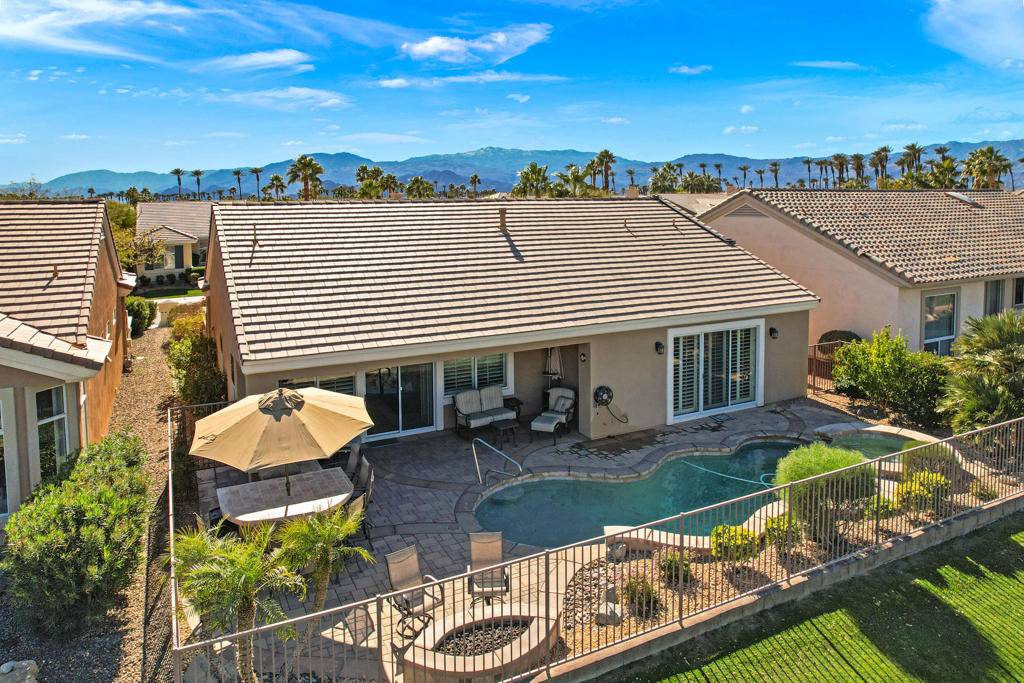 78256 Hollister DR, Palm Desert, CA 92211