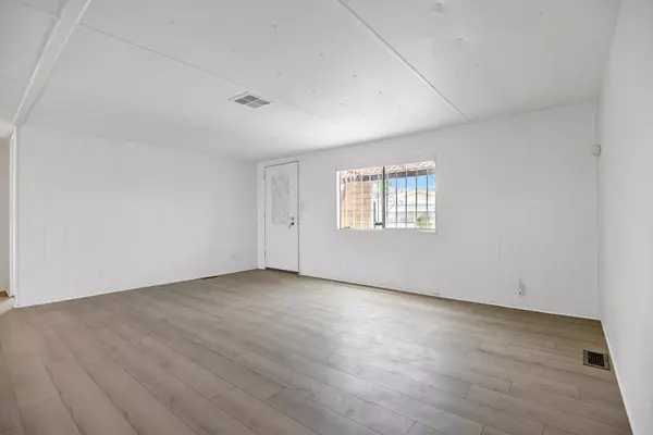 Thousand Palms, CA 92276,32121 Oakland Hills ST