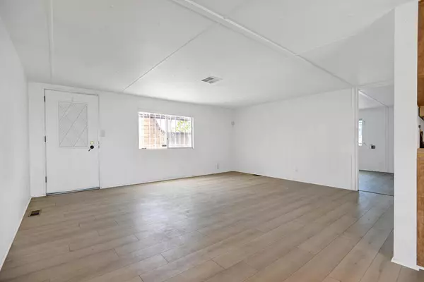 Thousand Palms, CA 92276,32121 Oakland Hills ST