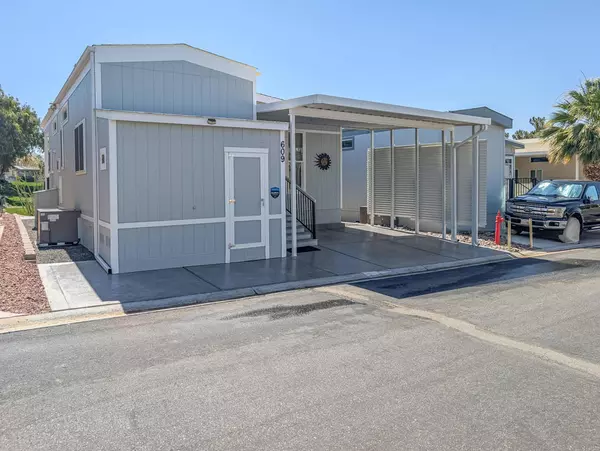 Desert Hot Springs, CA 92241,70200 Dillon RD #609