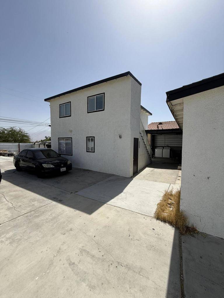 Desert Hot Springs, CA 92240,66321 Buena Vista AVE #3