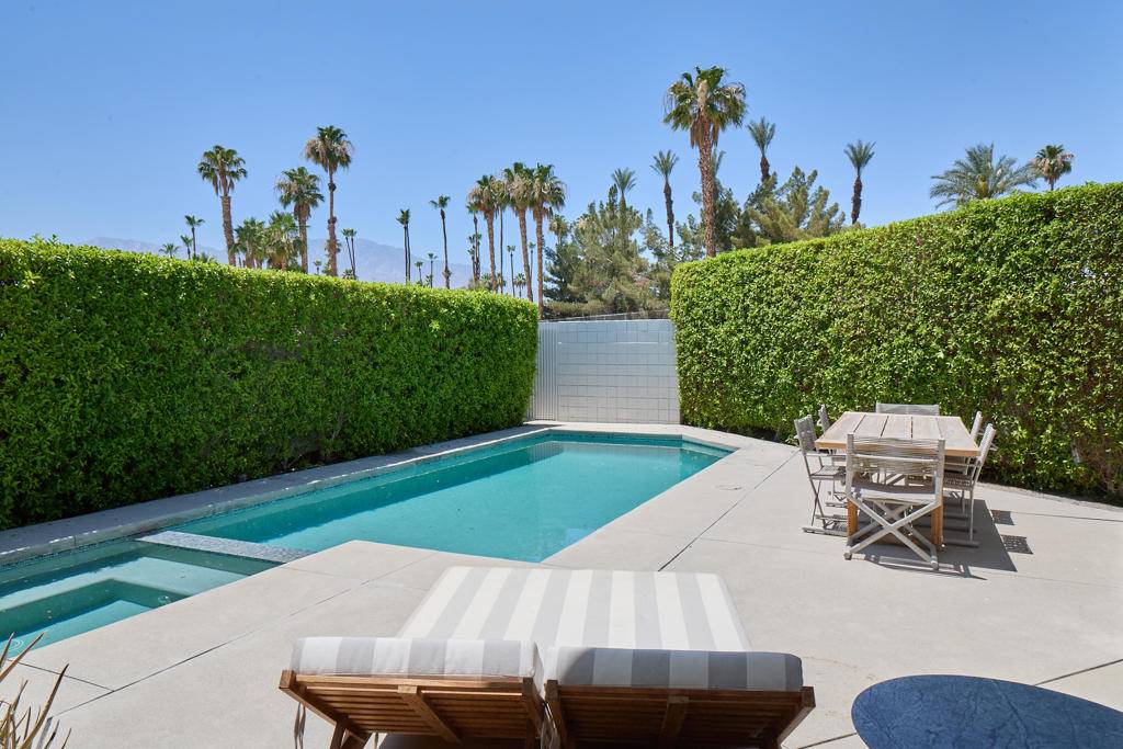 Rancho Mirage, CA 92270,37615 Peacock CIR