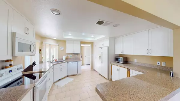 Palm Desert, CA 92260,72350 Rim DR