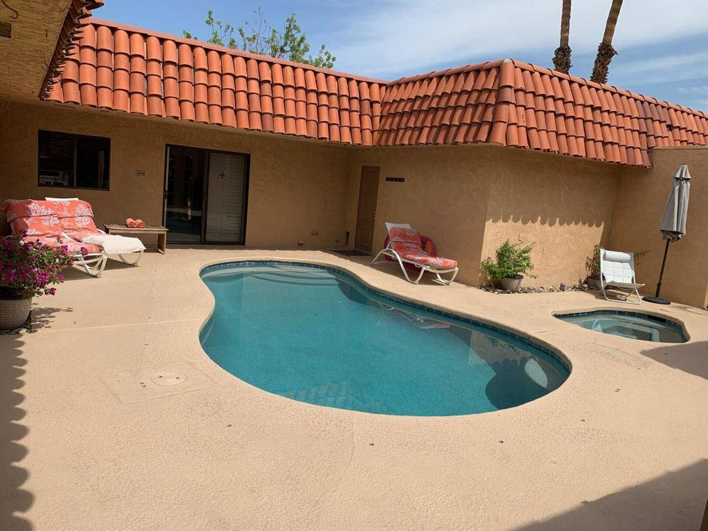 Palm Desert, CA 92260,72816 Mesa View DR